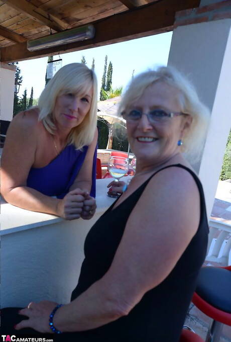 TAC Amateurs pleased to share with you a free gallery with Melody in lesbian love porn